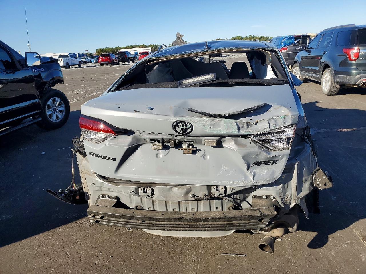 2022 TOYOTA COROLLA