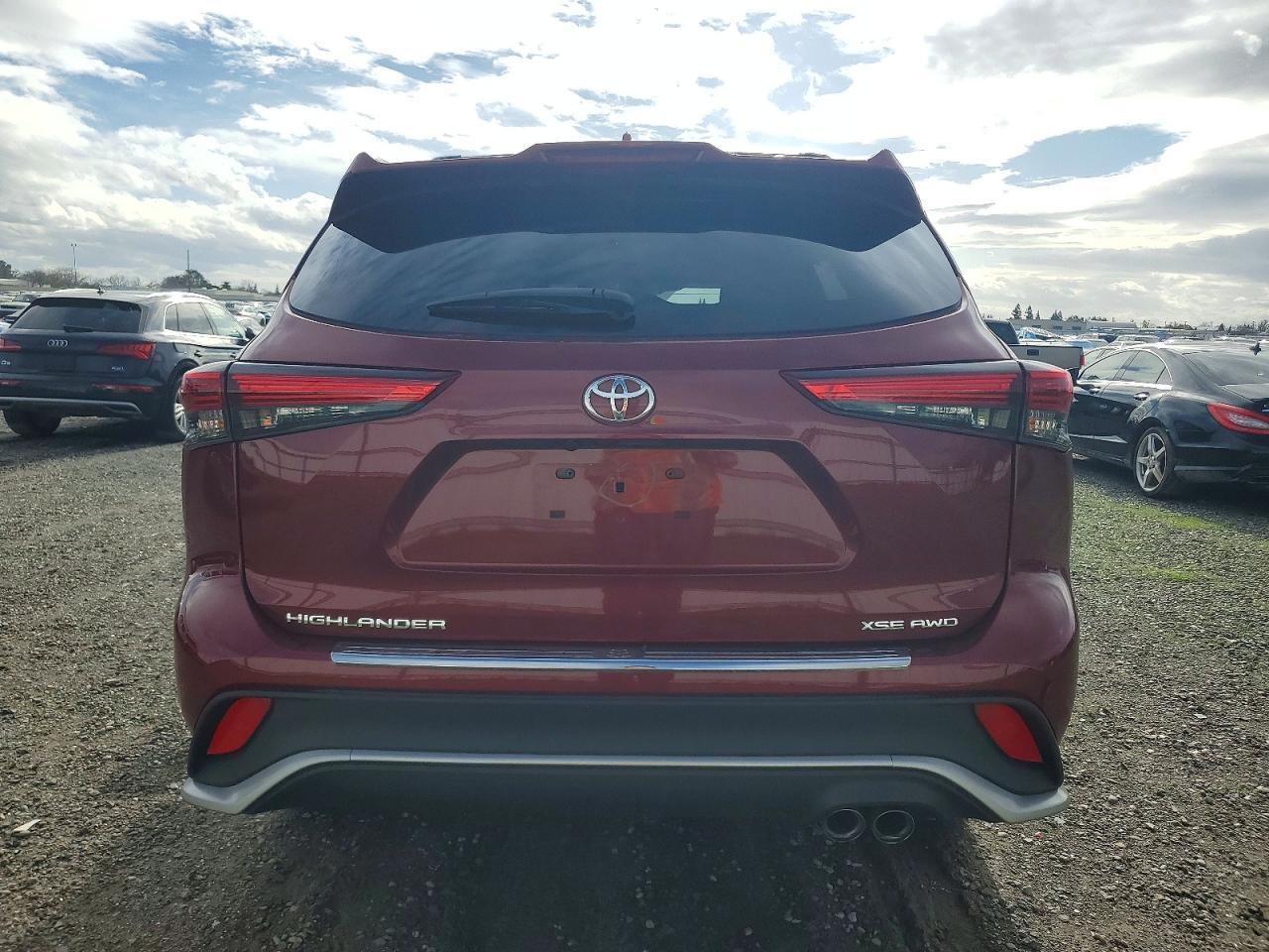 2022 TOYOTA HIGHLANDER