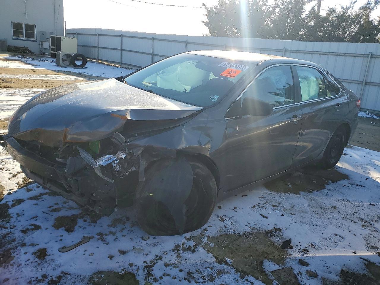 2015 TOYOTA CAMRY