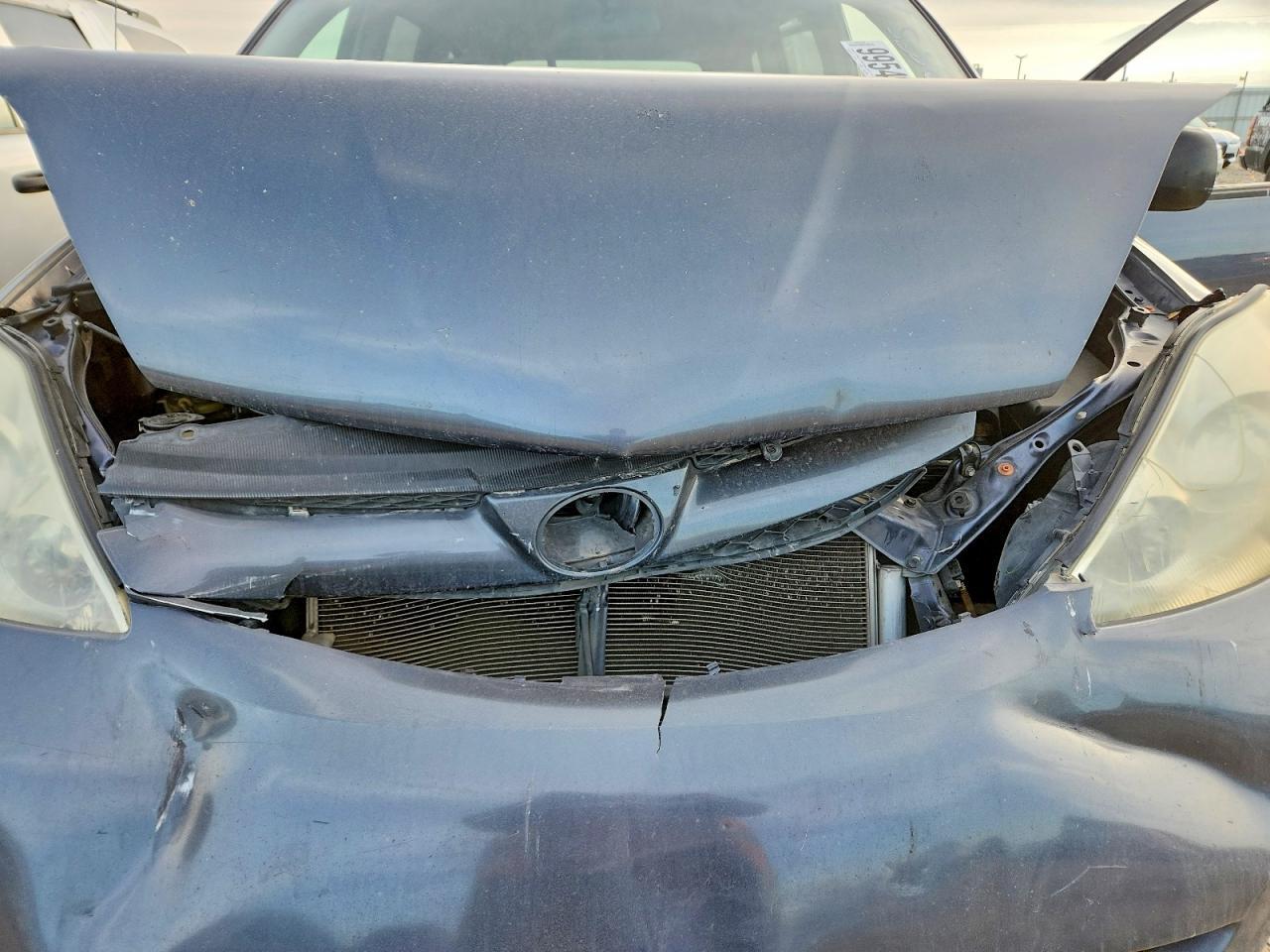2006 TOYOTA SIENNA