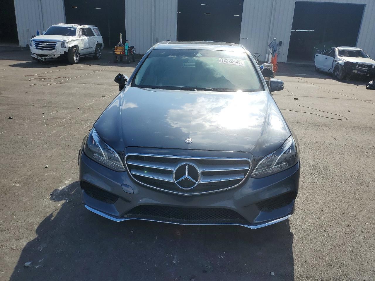 2014 MERCEDES-BENZ E-Class