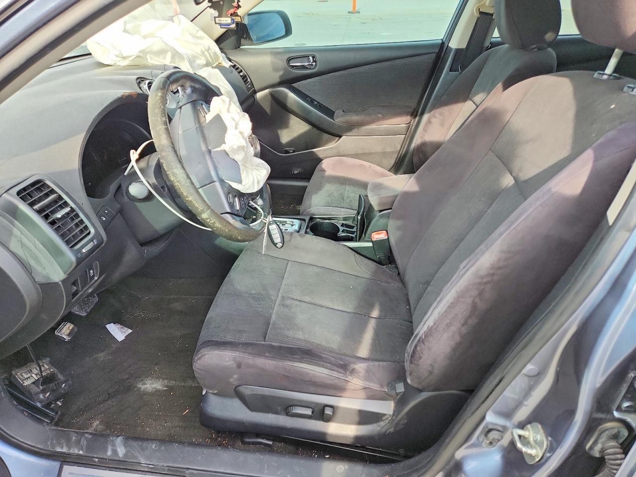 2012 NISSAN ALTIMA