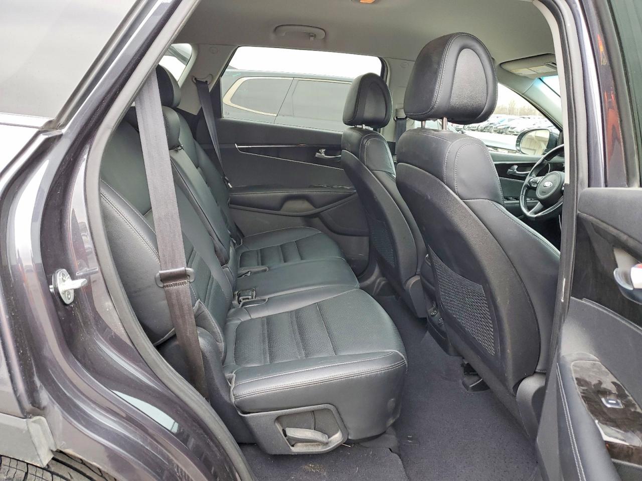 2016 KIA SORENTO