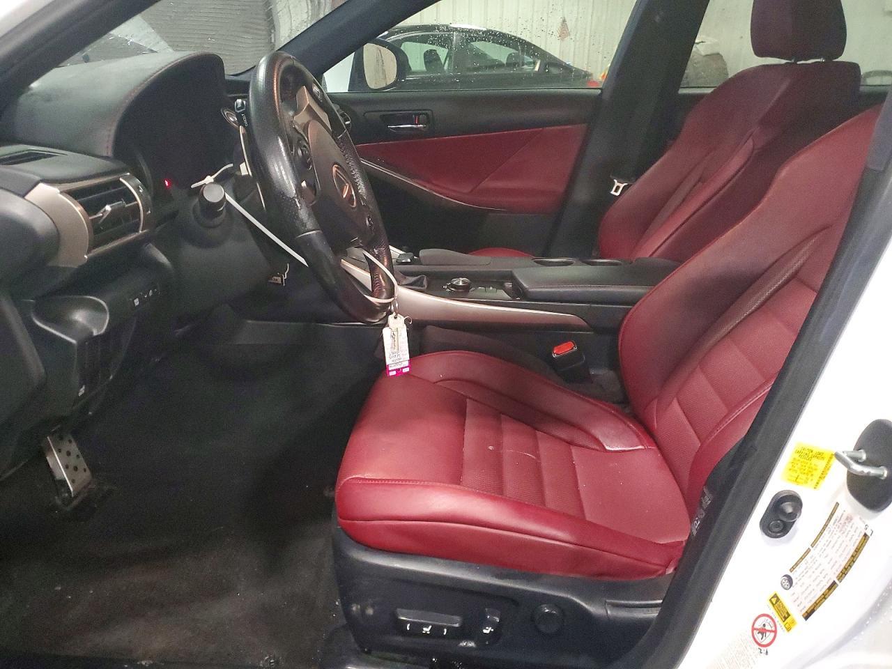 2016 LEXUS IS 200t