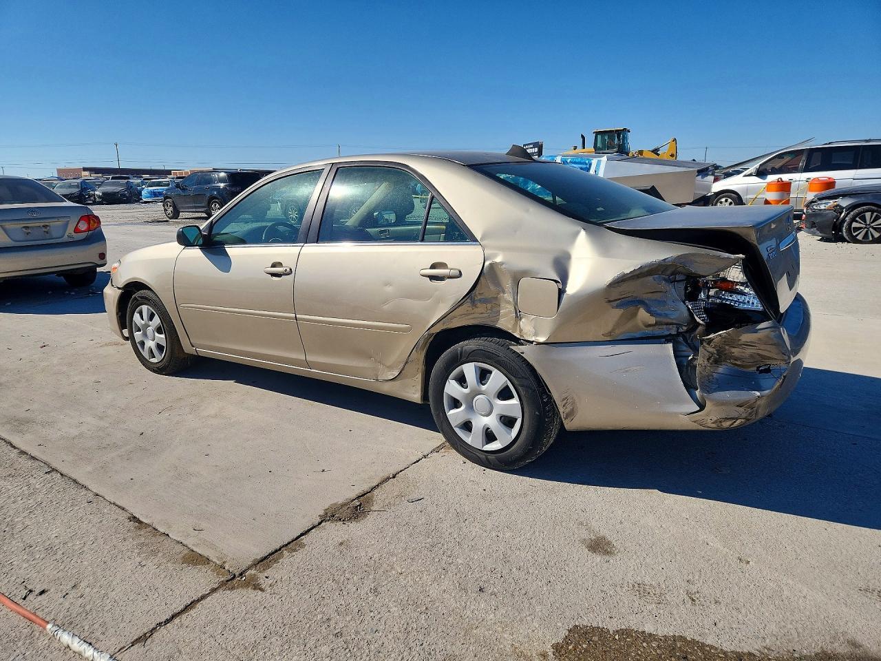 2004 TOYOTA CAMRY