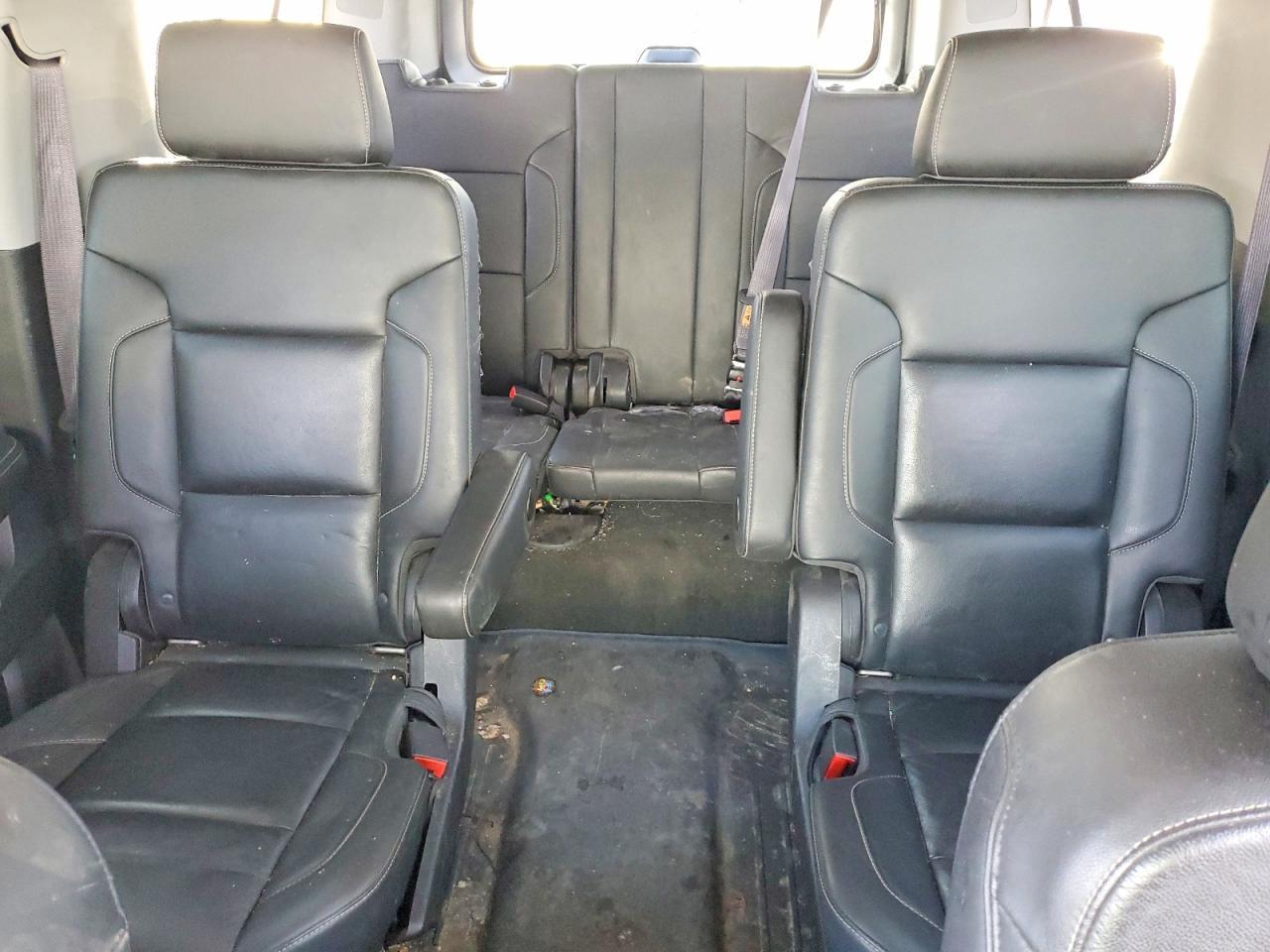 2016 CHEVROLET Suburban
