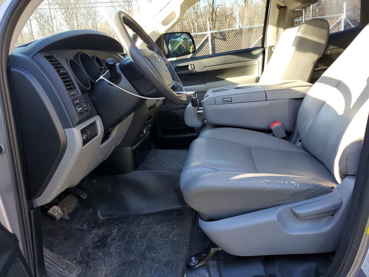 2012 TOYOTA TUNDRA