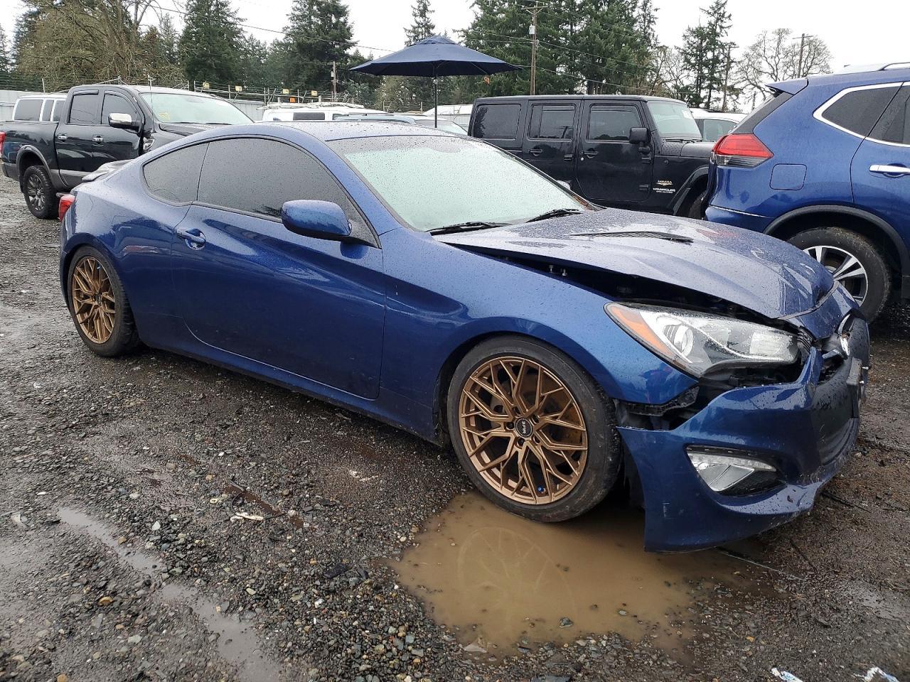 2014 HYUNDAI GENESIS