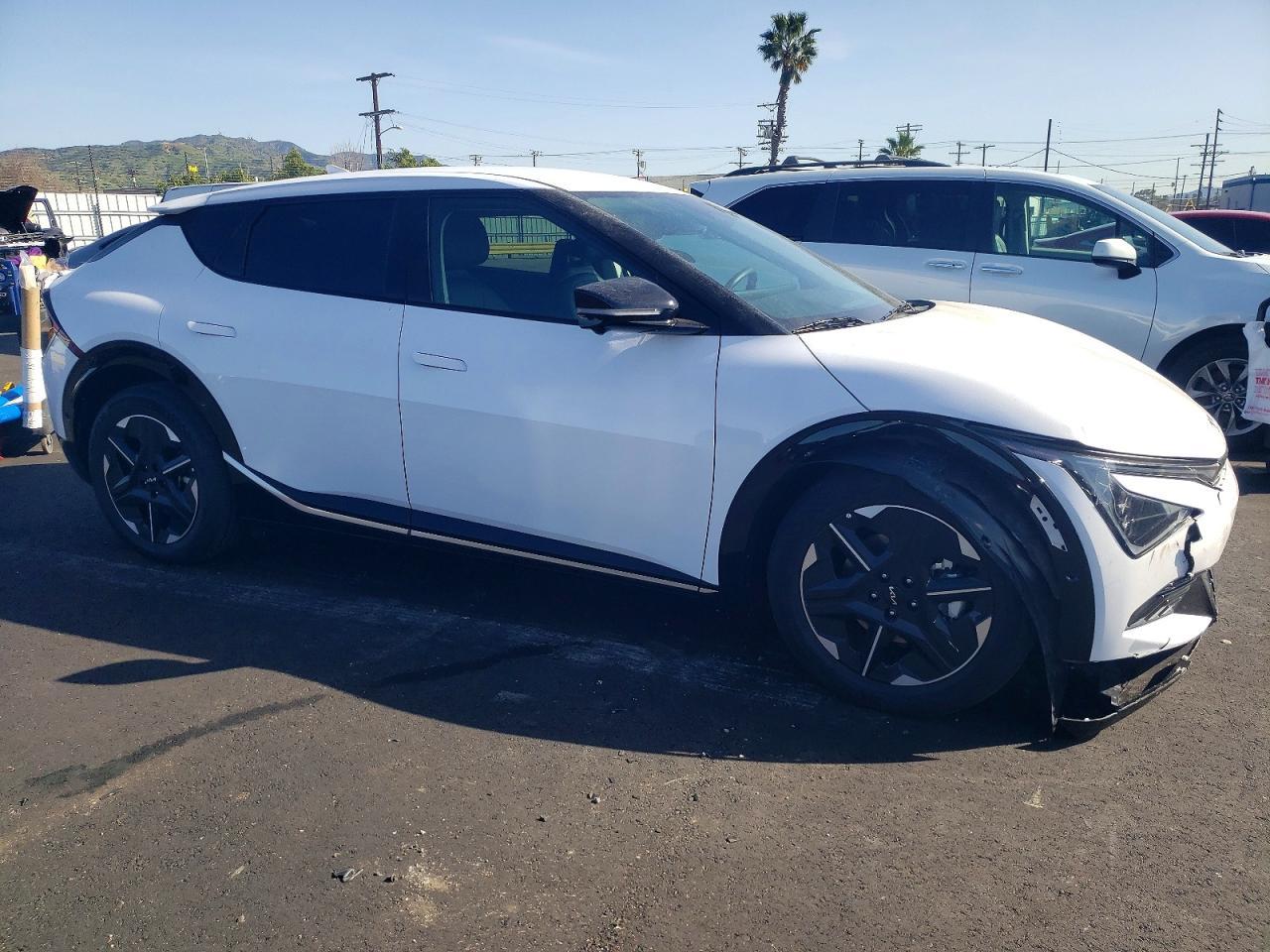 2025 KIA EV6