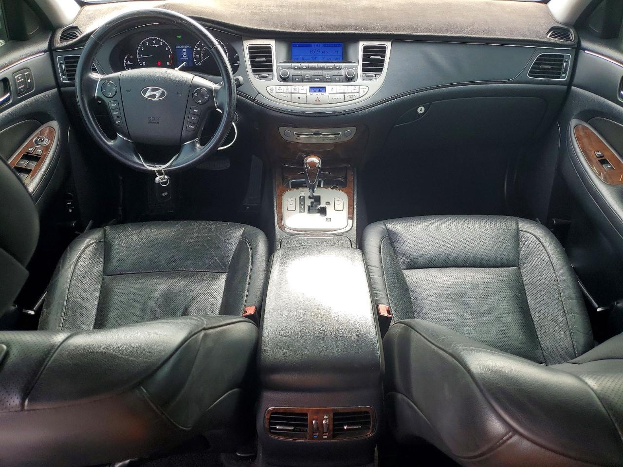 2009 HYUNDAI GENESIS