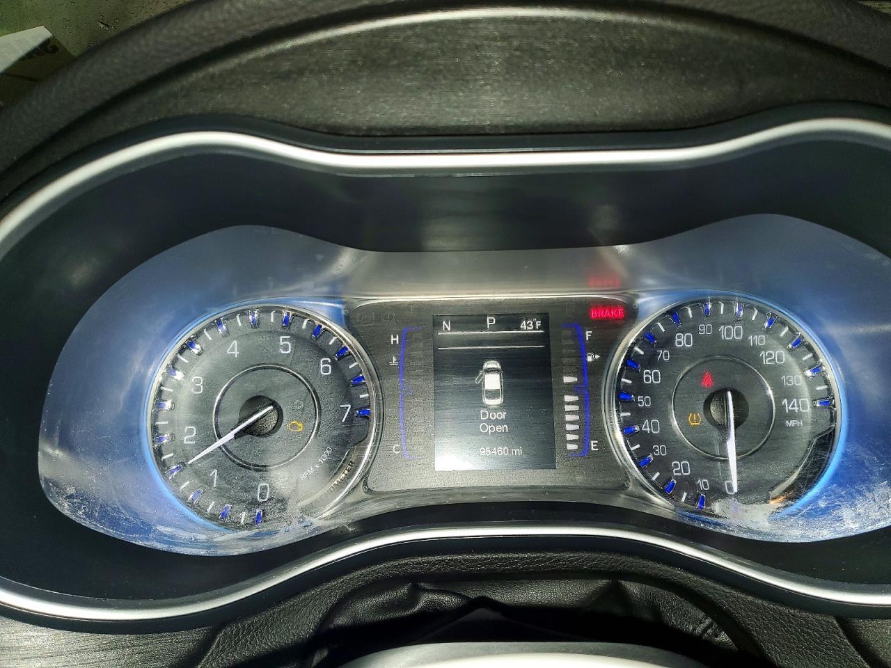 2015 CHRYSLER 200