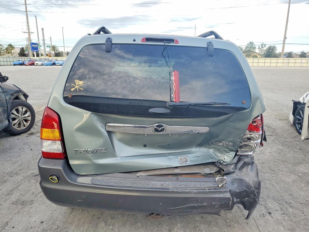 2004 MAZDA Tribute