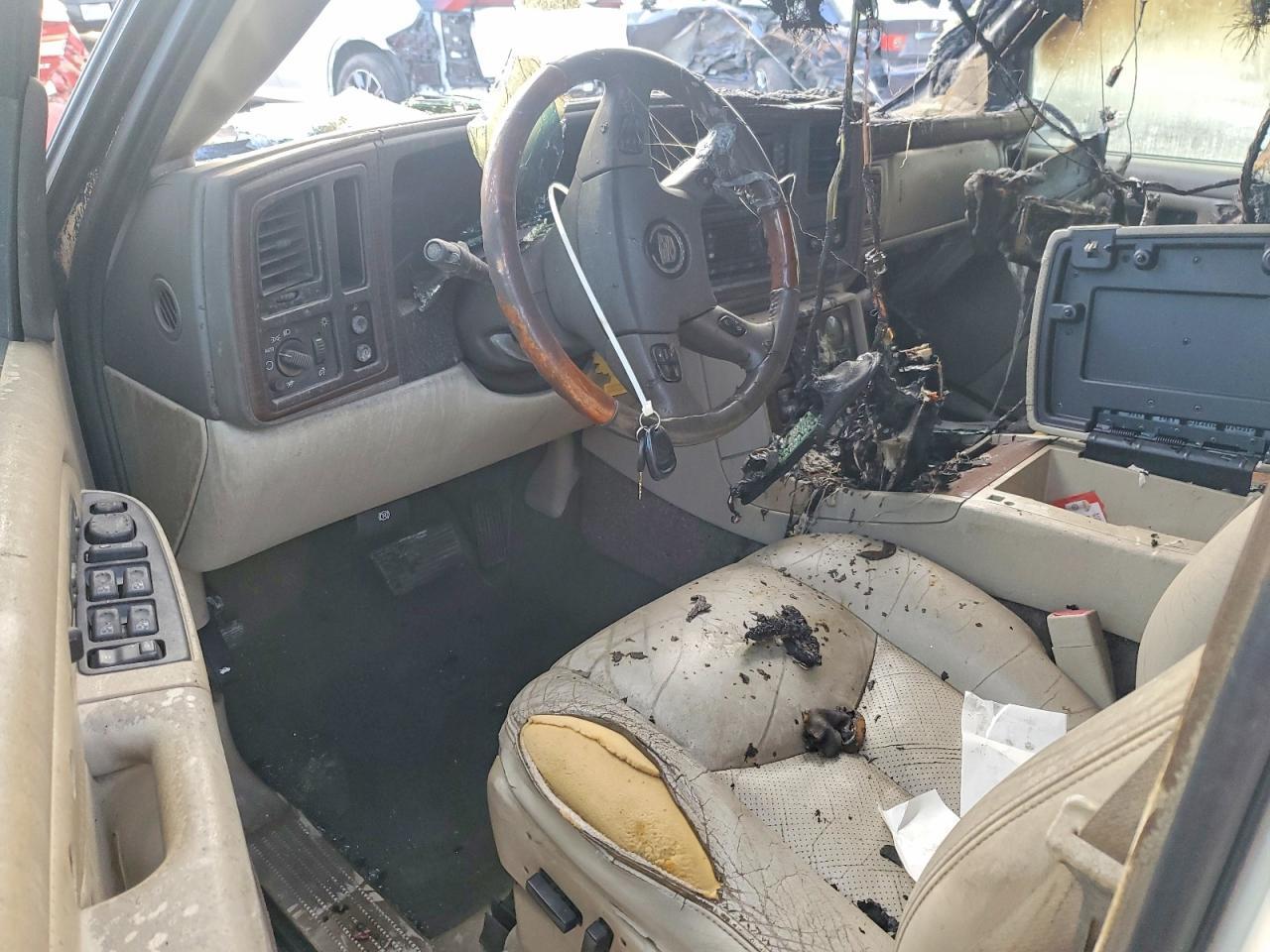 2004 CADILLAC Escalade EXT