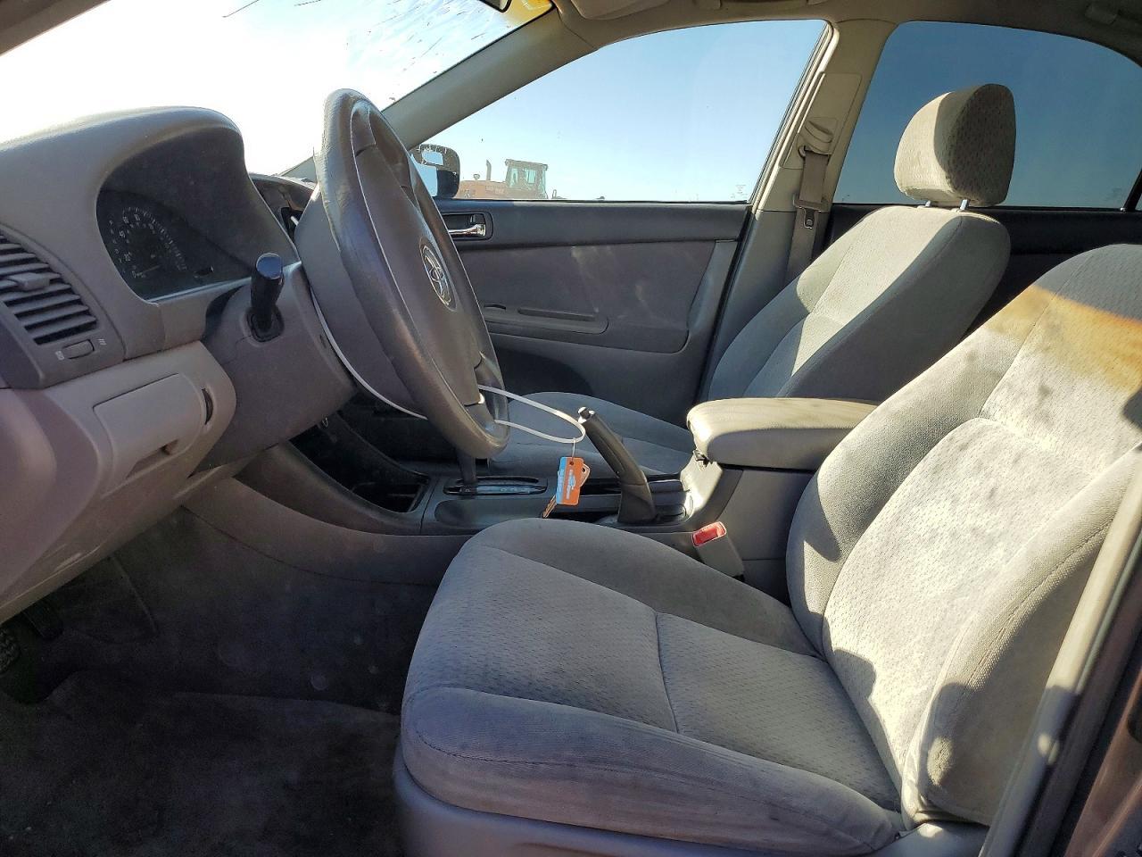 2004 TOYOTA CAMRY