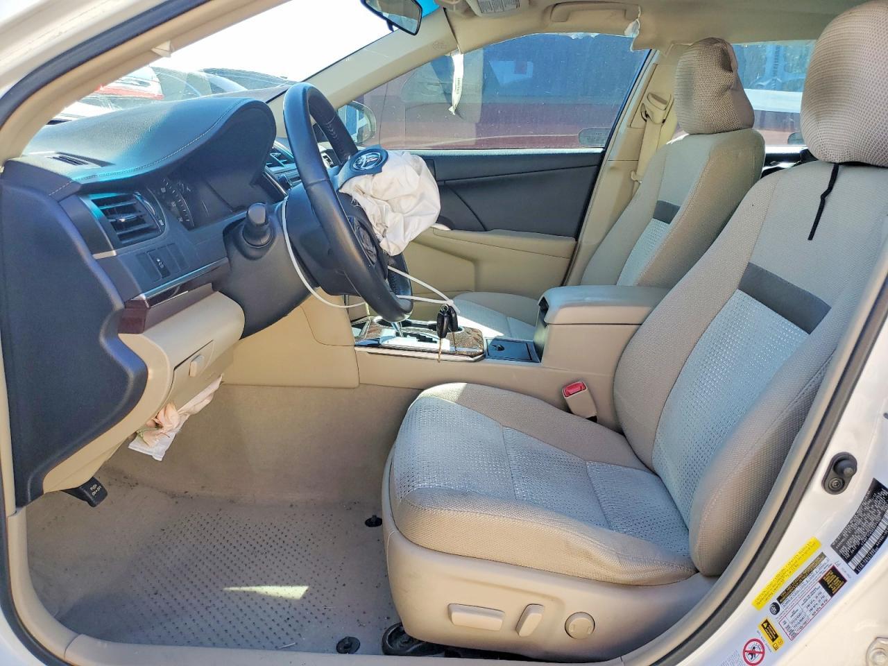 2014 TOYOTA CAMRY