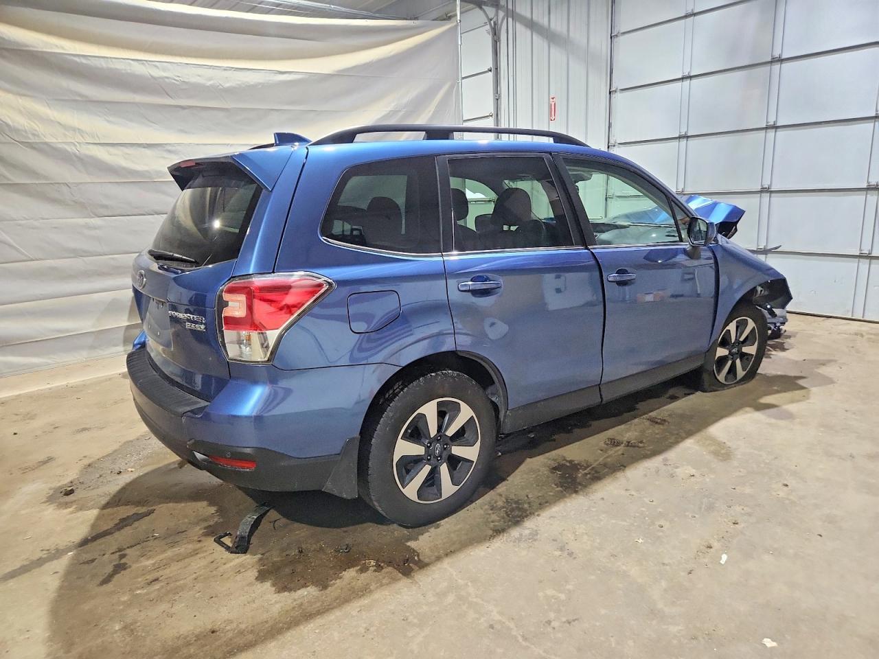2017 SUBARU FORESTER