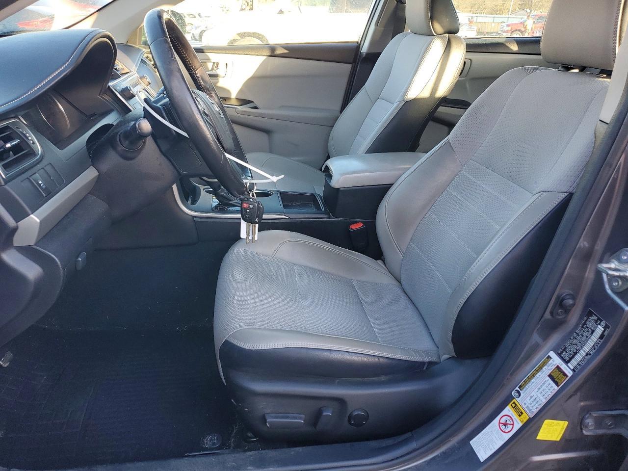 2017 TOYOTA CAMRY