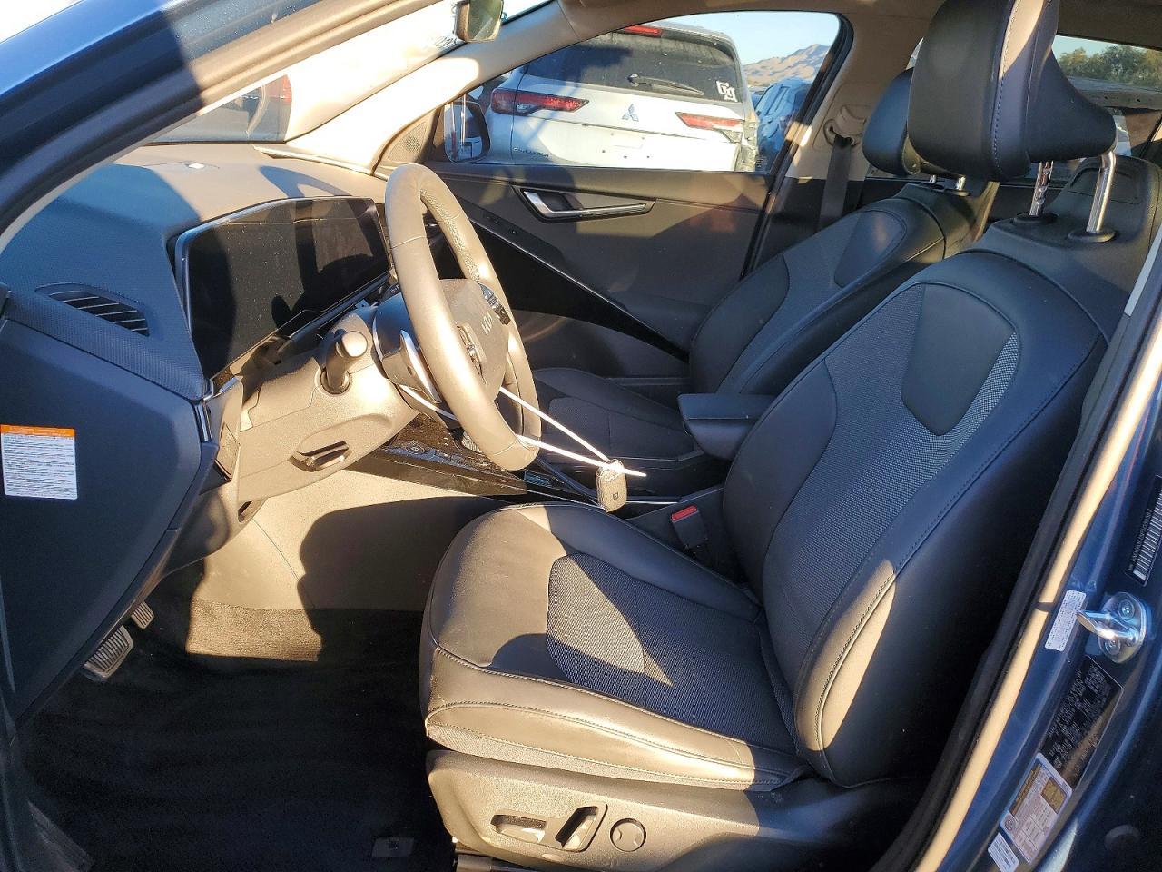 2023 KIA Niro