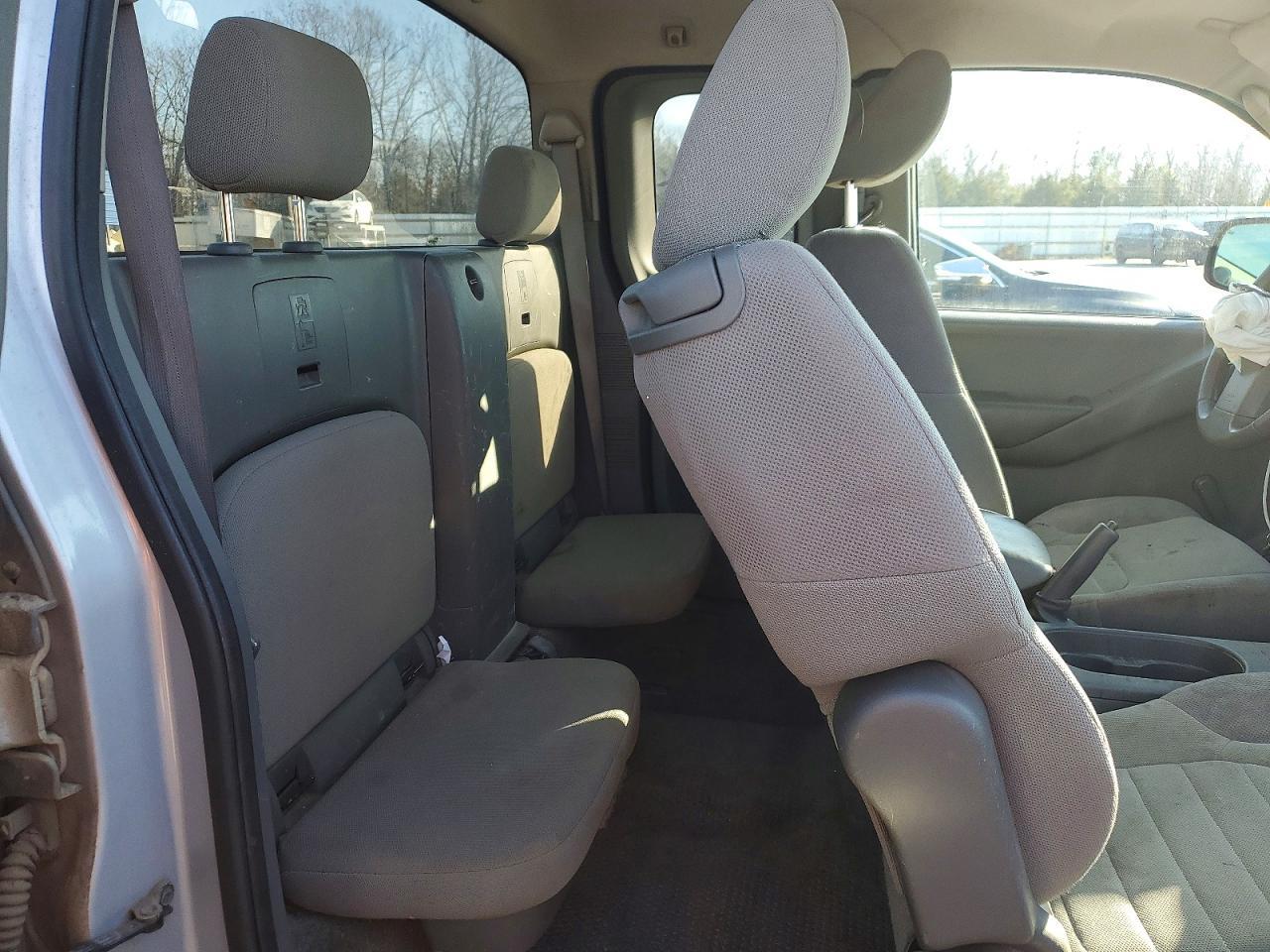 2011 NISSAN Frontier