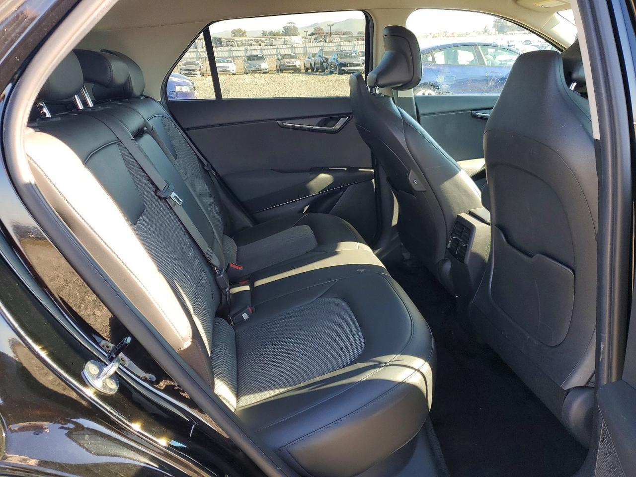 2023 KIA Niro