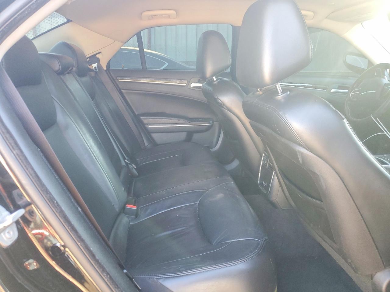2018 CHRYSLER 300