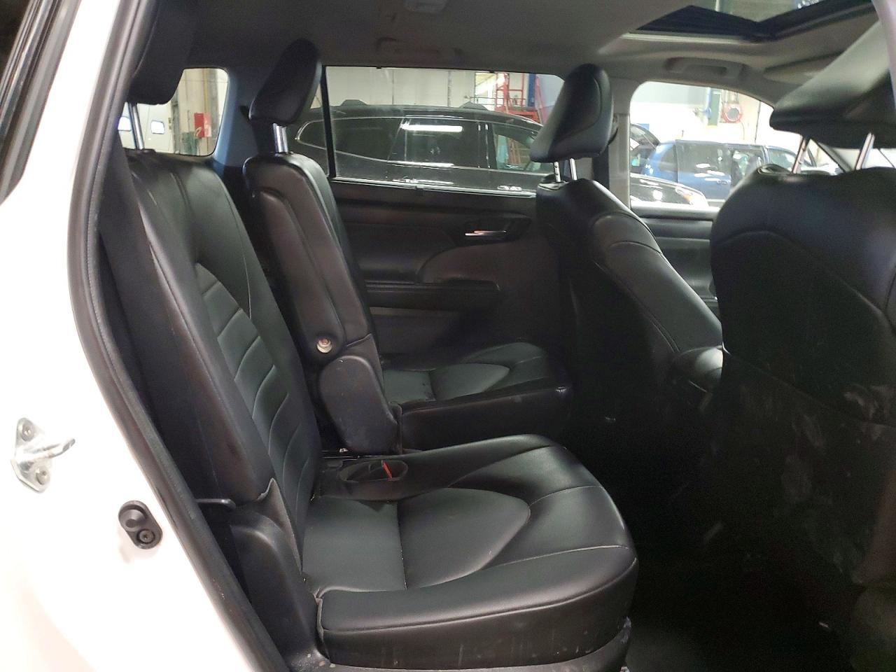 2022 TOYOTA HIGHLANDER