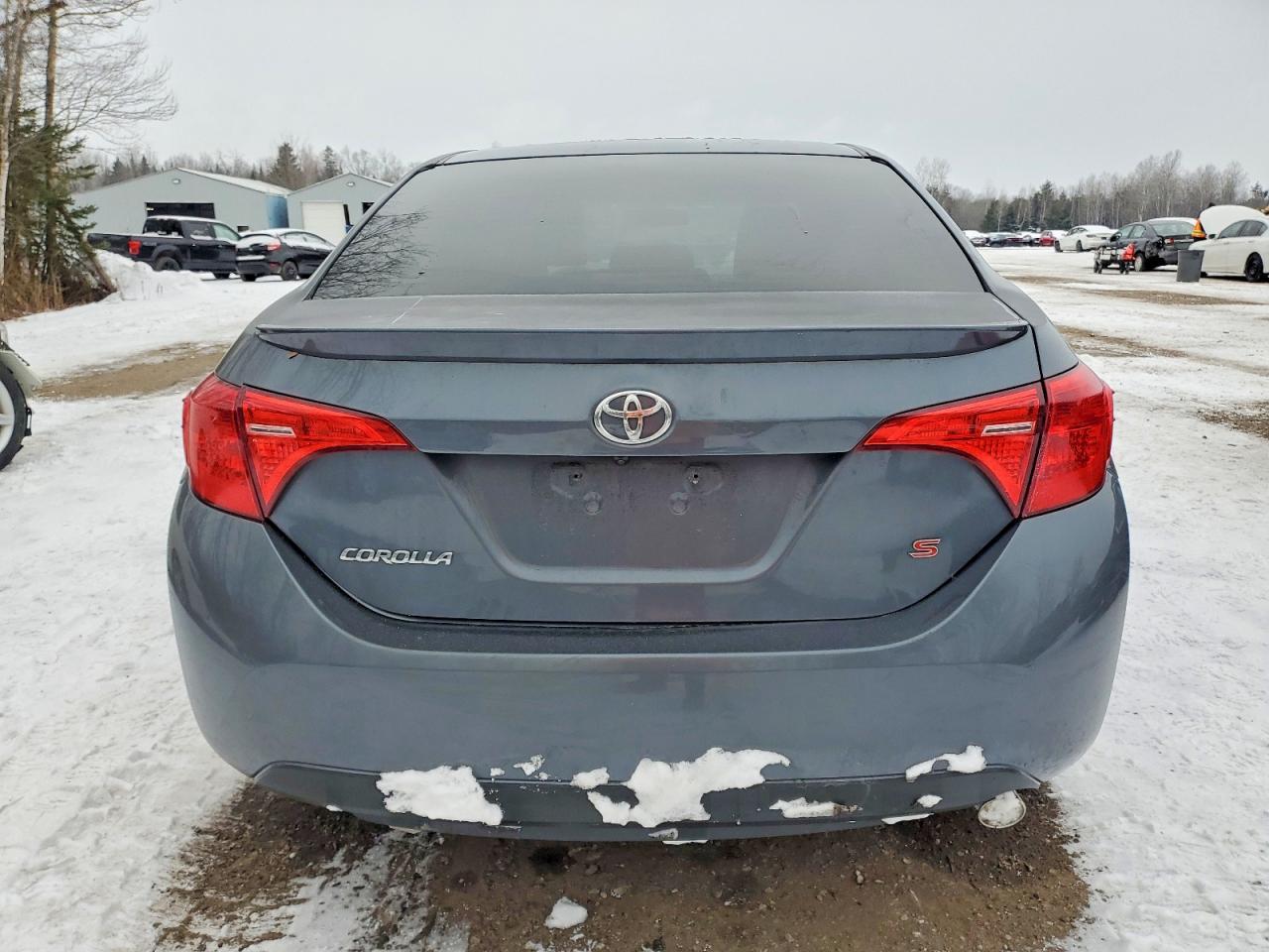 2015 TOYOTA COROLLA