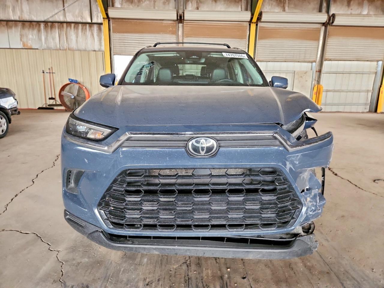 2024 TOYOTA HIGHLANDER