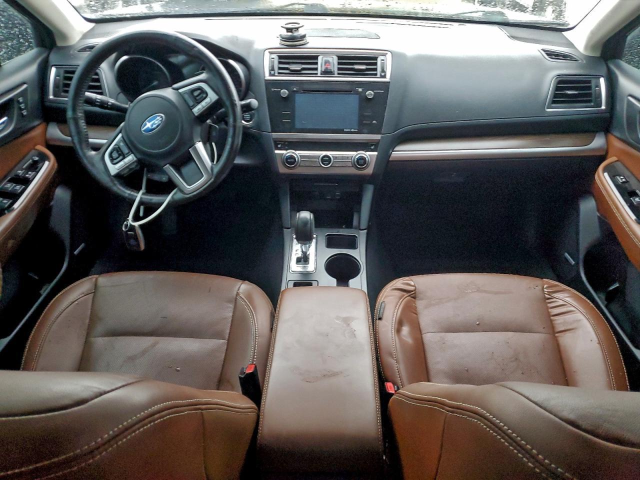 2017 SUBARU Outback