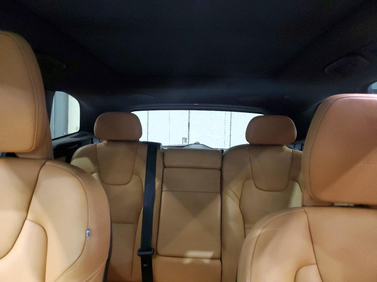 2020 VOLVO XC60