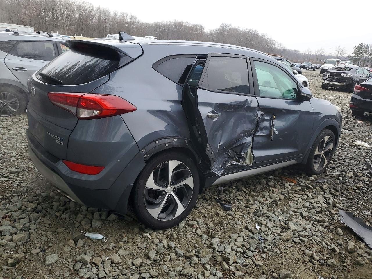 2017 HYUNDAI TUCSON