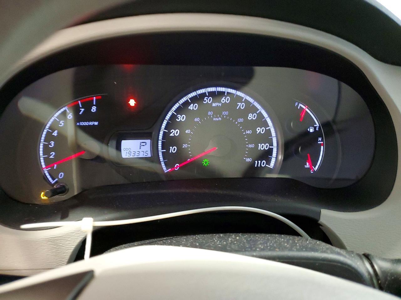 2011 TOYOTA SIENNA