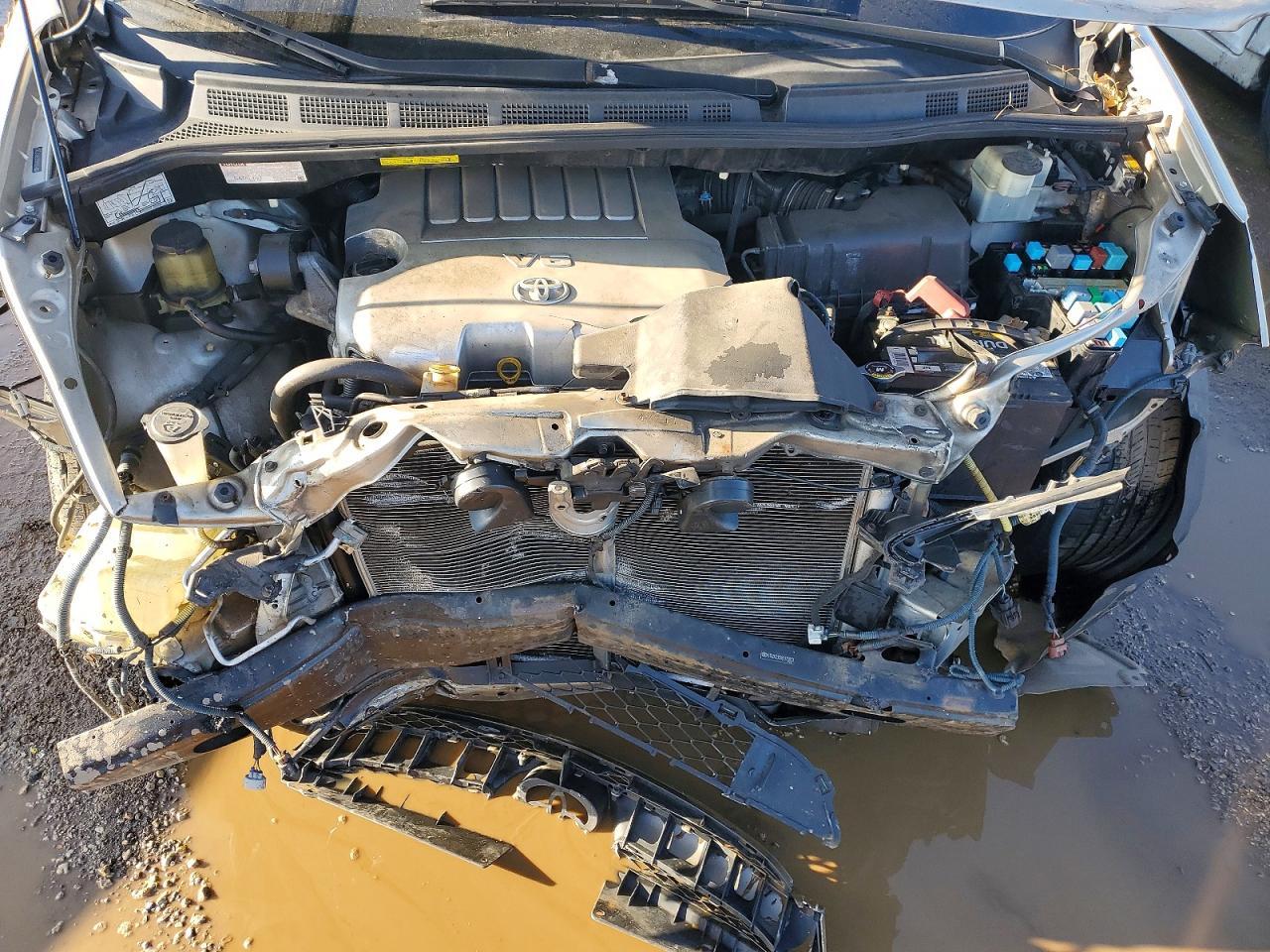 2008 TOYOTA SIENNA