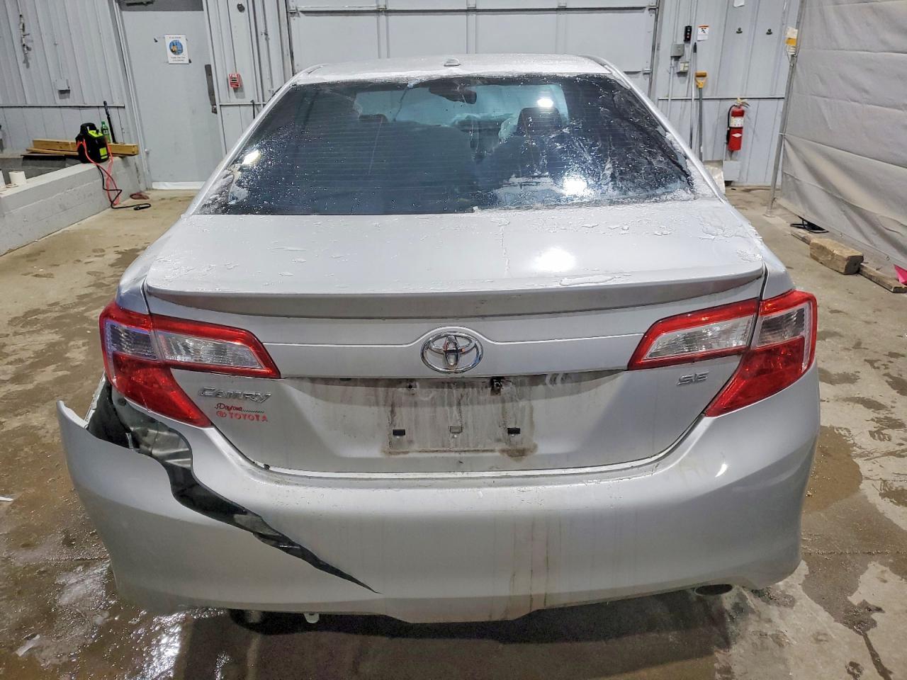 2014 TOYOTA CAMRY
