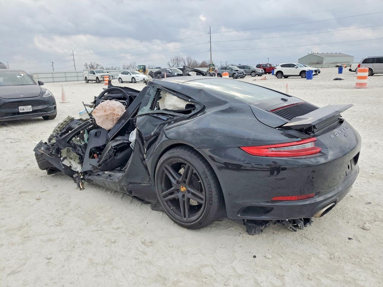 2018 PORSCHE 911