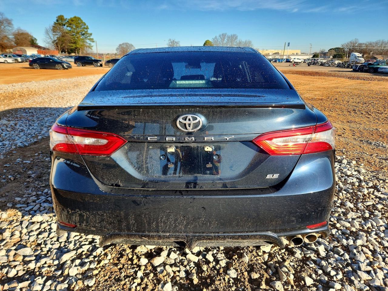 2018 TOYOTA CAMRY