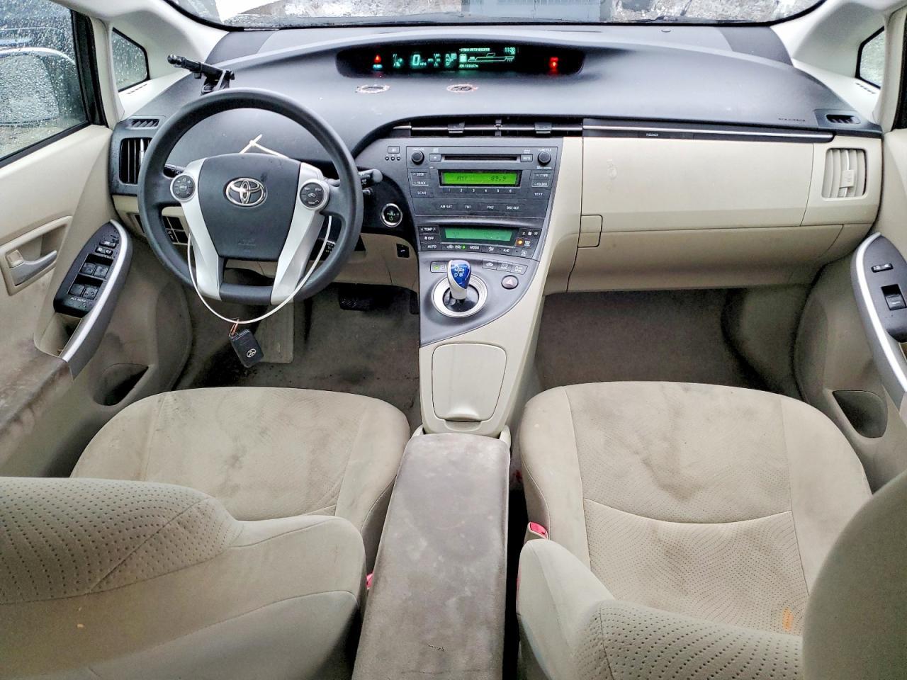 2011 TOYOTA PRIUS
