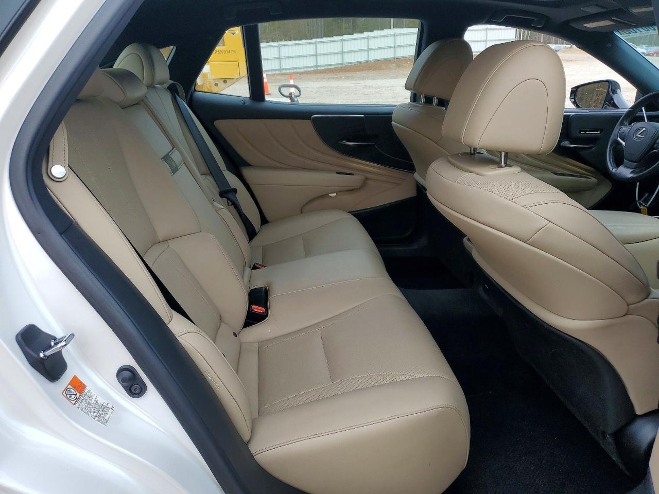 2022 LEXUS LS 500