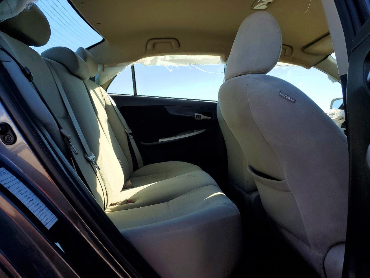 2013 TOYOTA COROLLA