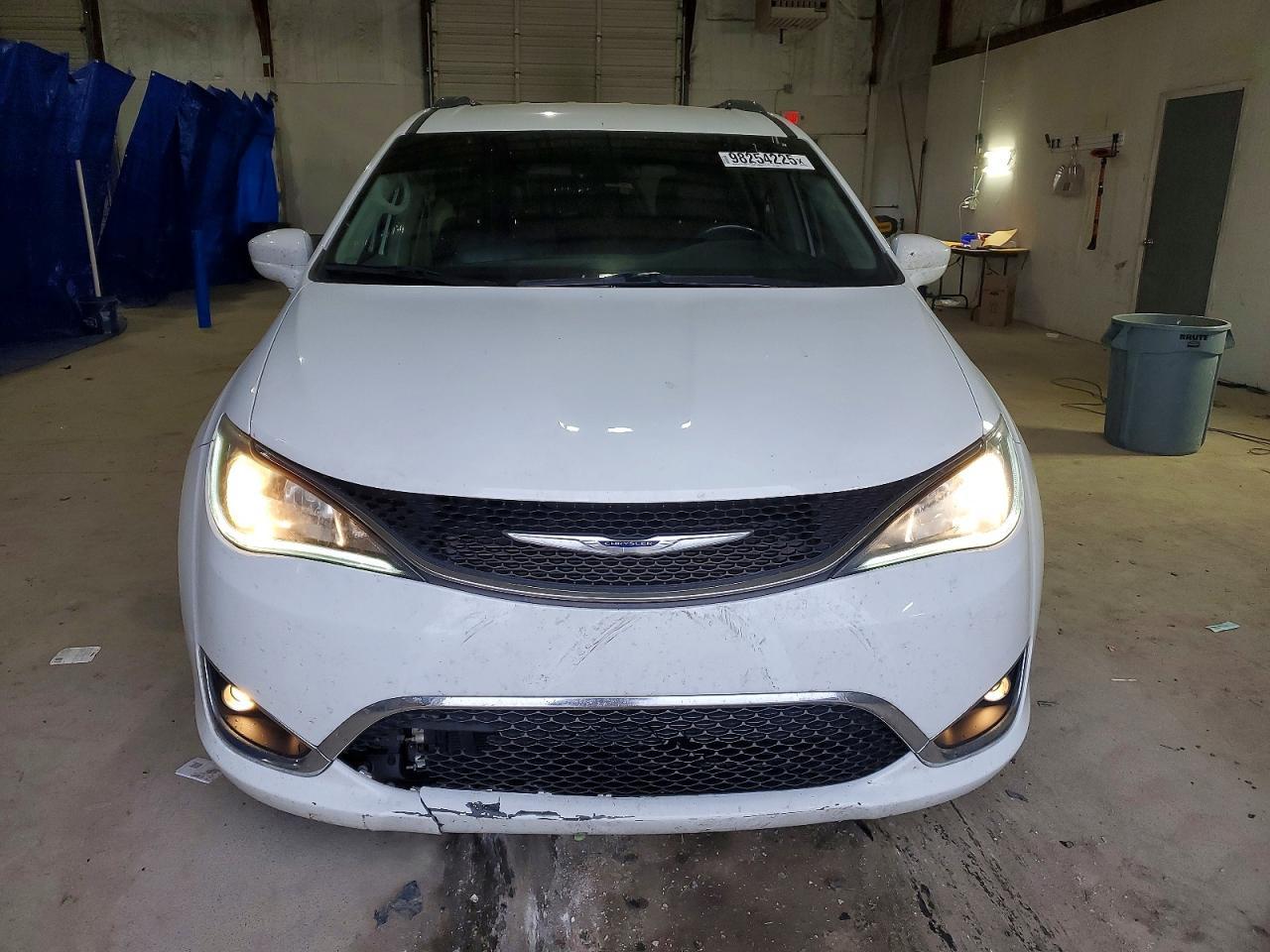2019 CHRYSLER Pacifica