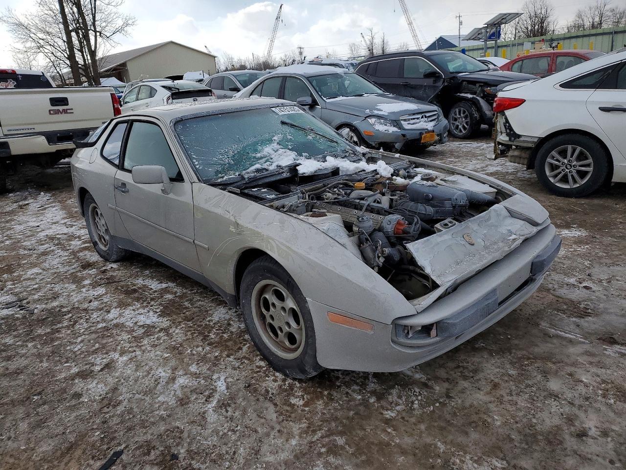 1984 PORSCHE 944