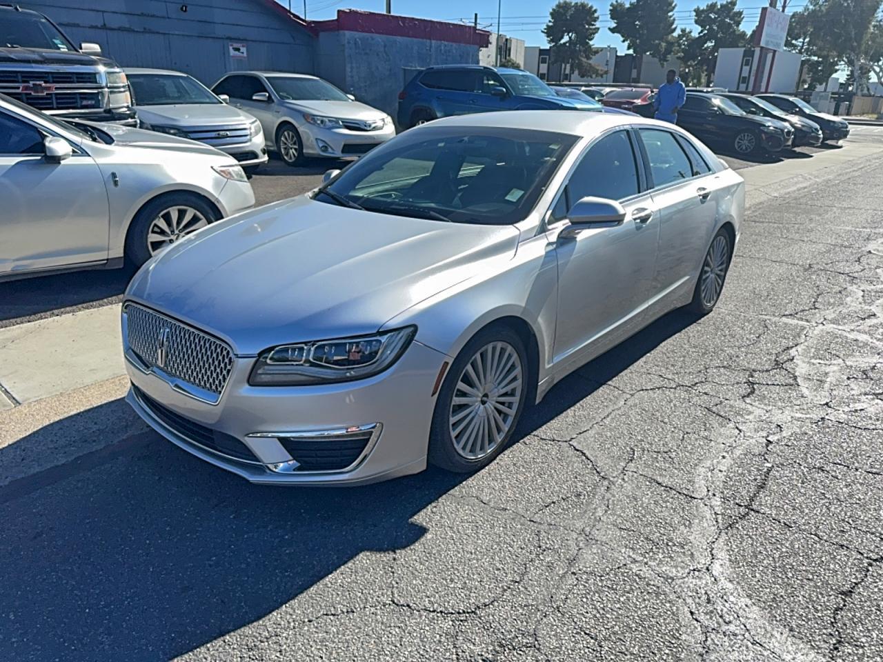 2017 LINCOLN MKZ