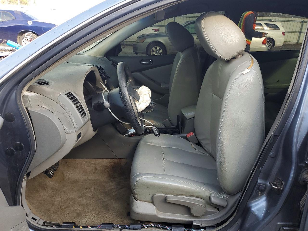 2010 NISSAN ALTIMA