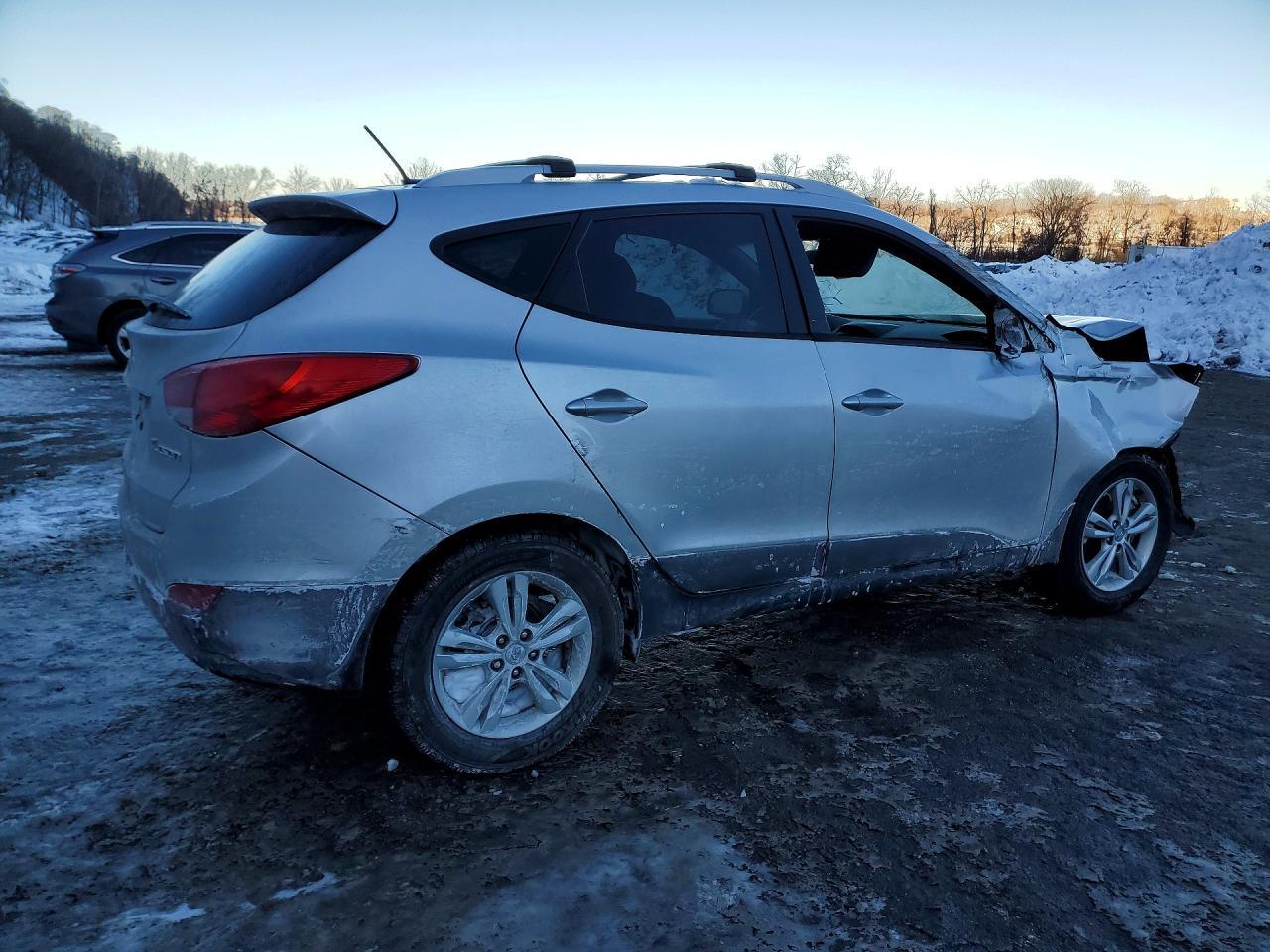 2012 HYUNDAI TUCSON