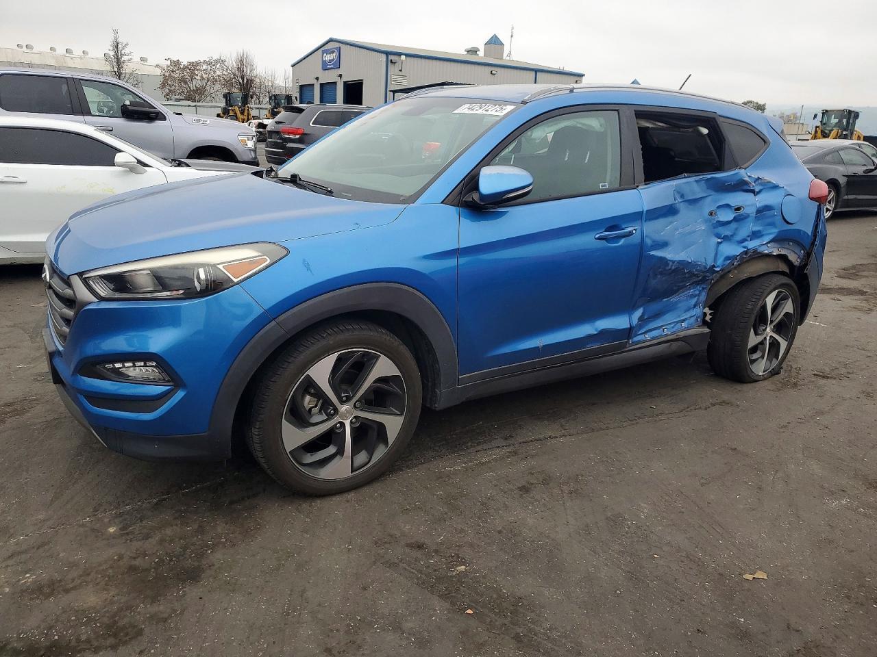 2016 HYUNDAI TUCSON