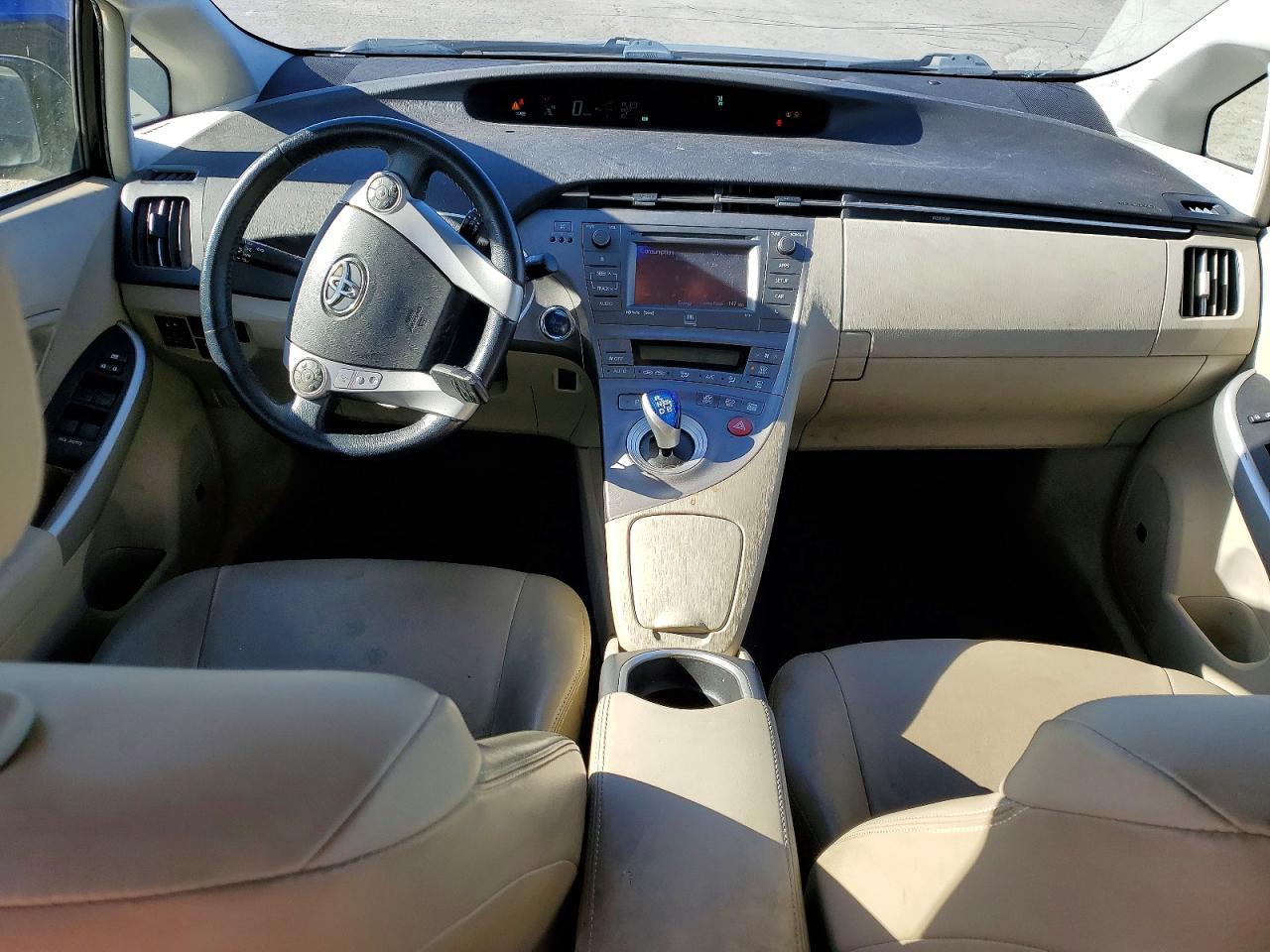2015 TOYOTA PRIUS