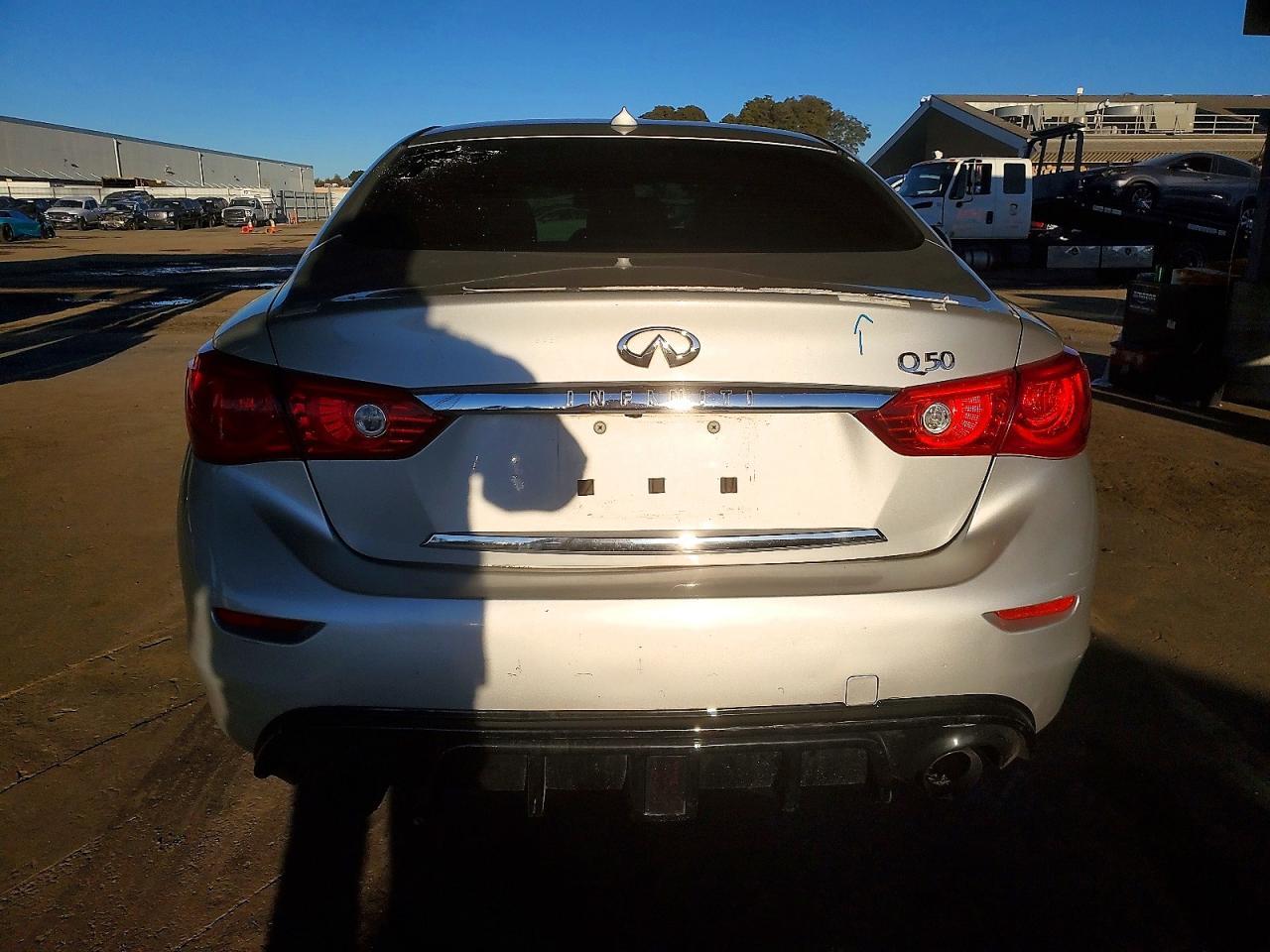 2016 INFINITI Q50