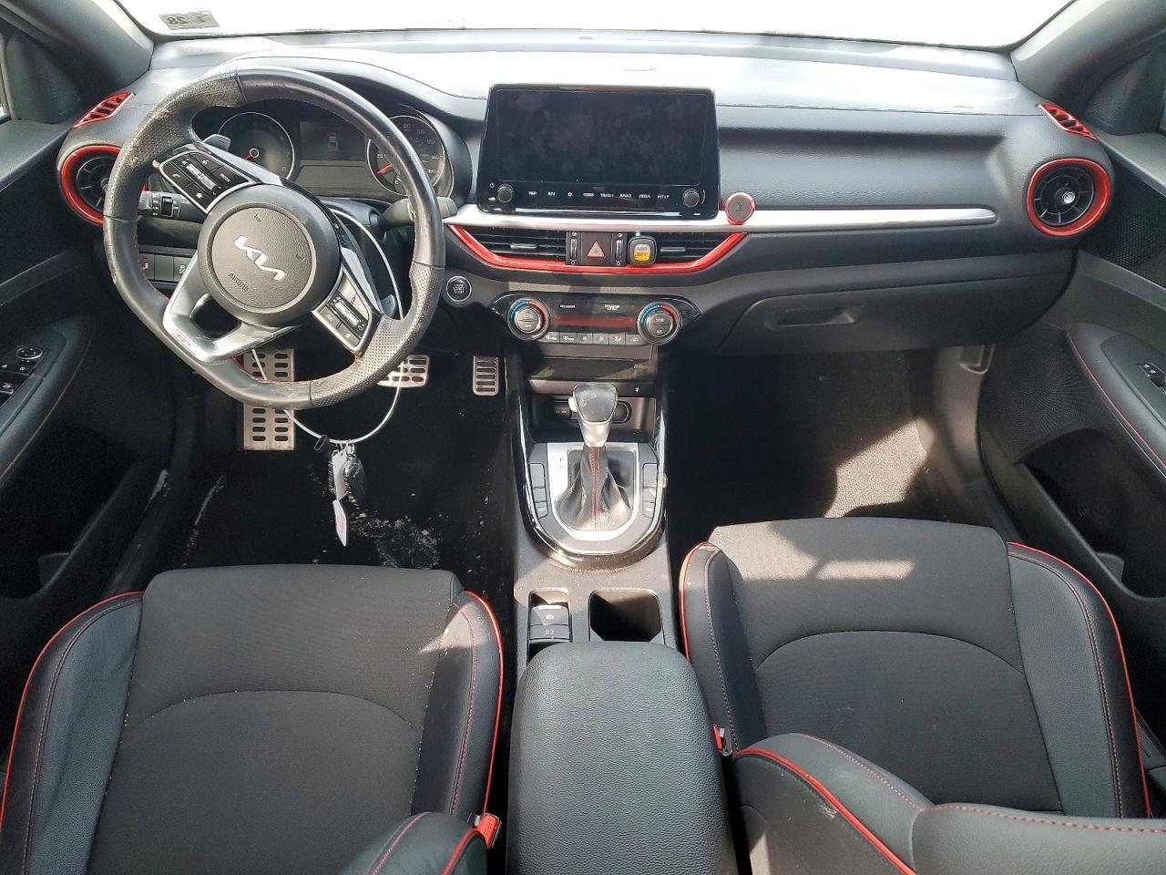 2023 KIA FORTE