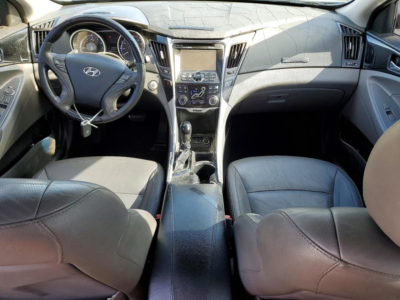 2011 HYUNDAI SONATA