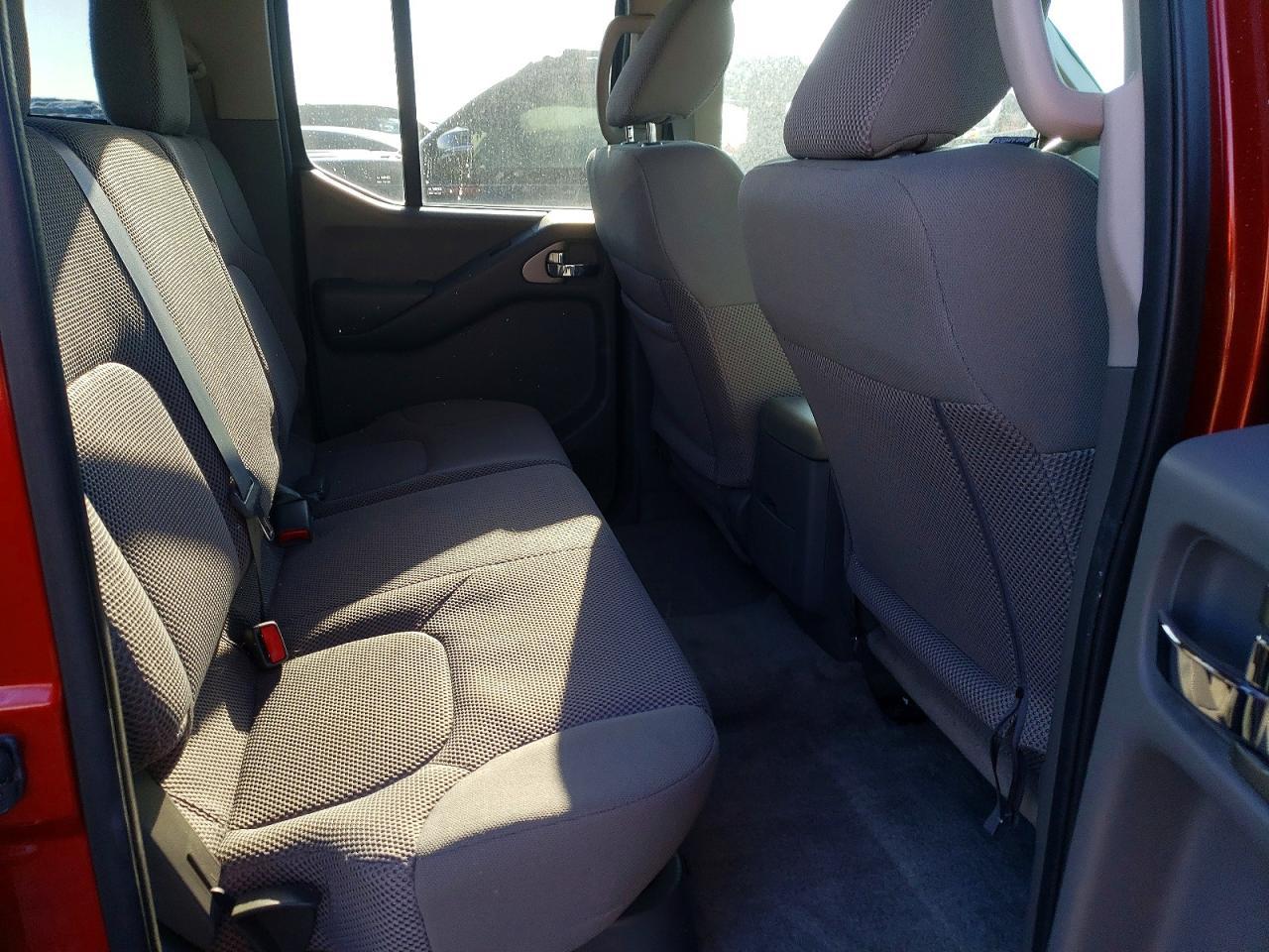 2016 NISSAN Frontier